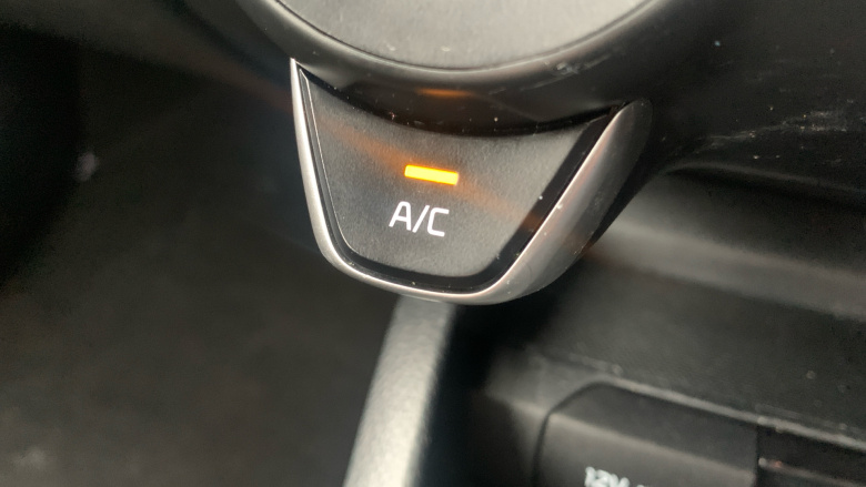 Kia Stonic 1.0T GDi 98 2 5dr Petrol Estate